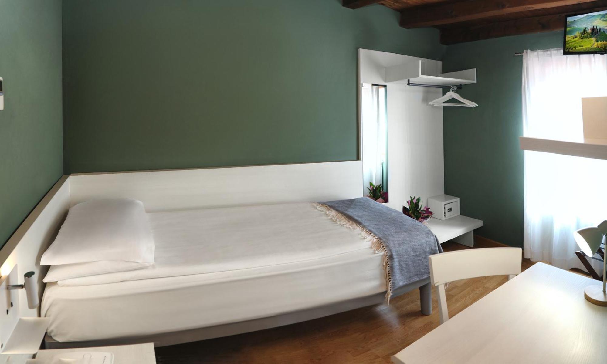 Albergo All'Ancora Garda  Zewnętrze zdjęcie